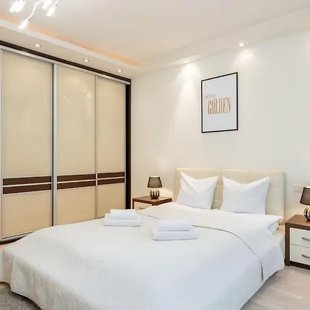 Daire Golden - Location In Center Grzybowska 5-305 Varşova