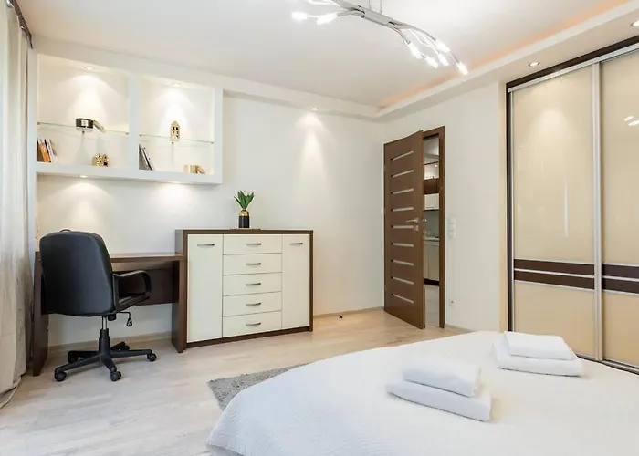 Golden - Location In Center Grzybowska 5-305 Varsó