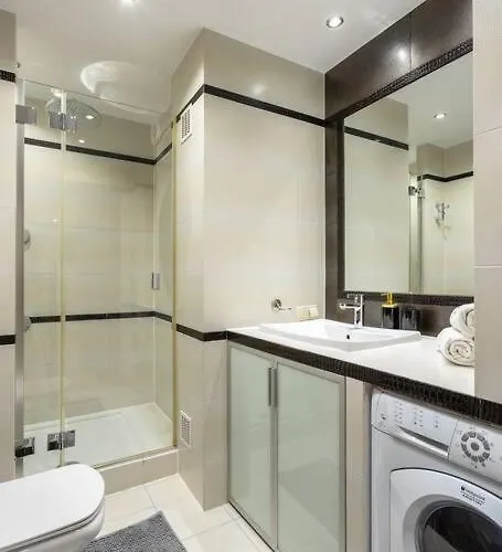 Golden - Location In Center Grzybowska 5-305 * Varsó