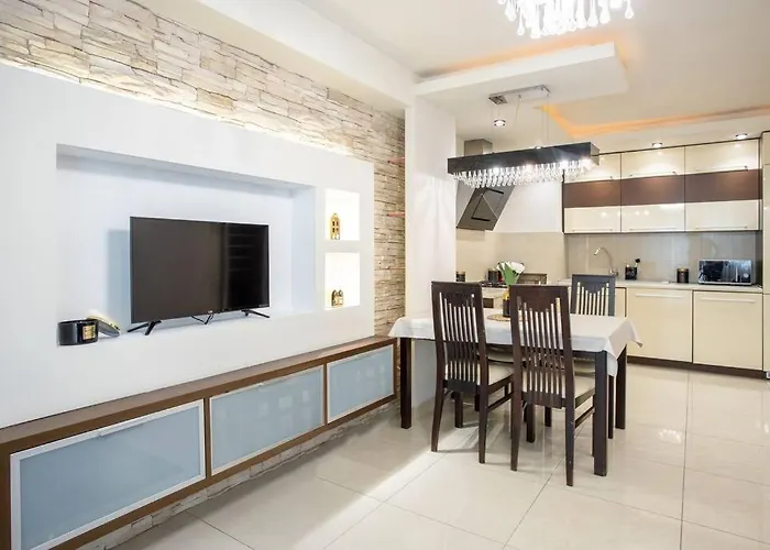 Golden - Location In Center Grzybowska 5-305 Apartman Varsó